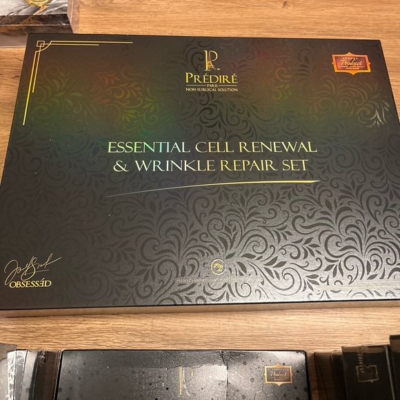 Predire Essential Cell Renewal & Wrinkle Repair Set